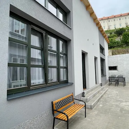 Comfortable Under The St. Barbara's Cathedral 公寓 库特纳霍拉