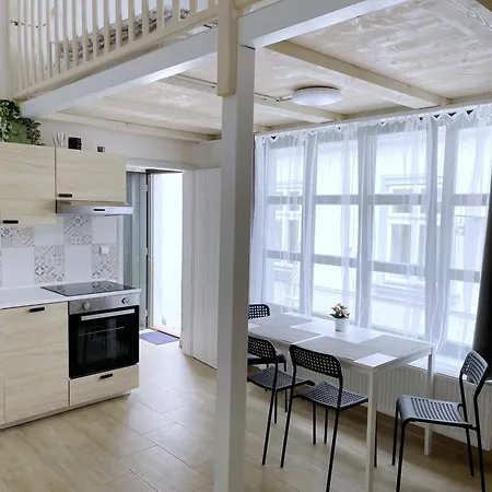 Comfortable Under The St. Barbara's Cathedral Kutná Hora