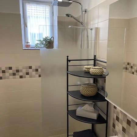 아파트 Comfortable Under The St. Barbara's Cathedral 쿤타호라