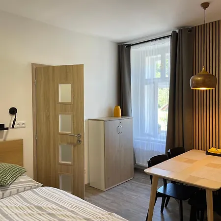 Comfortable Under The St. Barbara's Cathedral * 库特纳霍拉