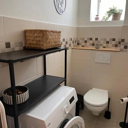 Comfortable Under The St. Barbara's Cathedral Appartement