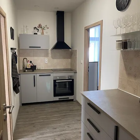 Comfortable Under The St. Barbara's Cathedral * 쿤타호라