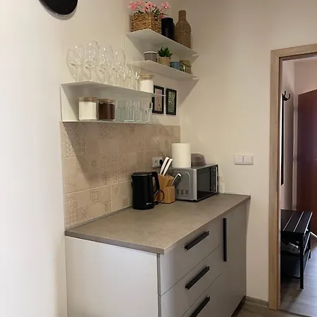 Comfortable Under The St. Barbara's Cathedral 아파트