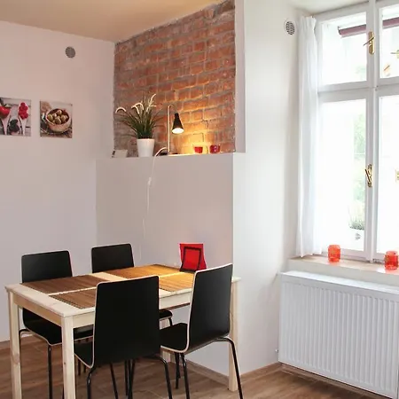 Comfortable Under The St. Barbara's Cathedral Appartement