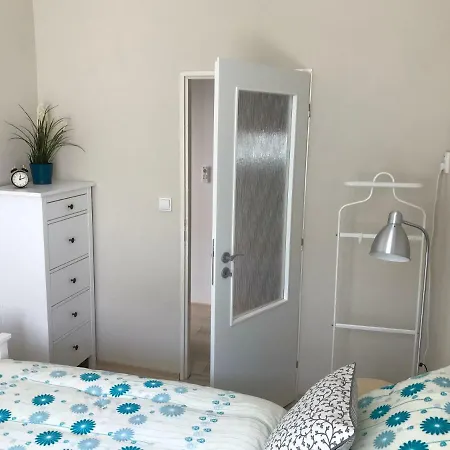 Comfortable Under The St. Barbara's Cathedral 아파트 *