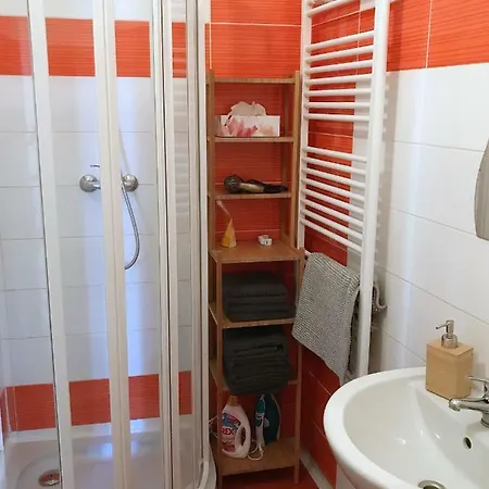 아파트 Comfortable Under The St. Barbara's Cathedral *