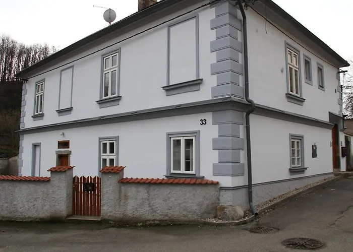 公寓 Comfortable Under The St. Barbara's Cathedral