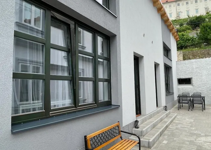 Comfortable Under The St. Barbara's Cathedral 公寓 库特纳霍拉