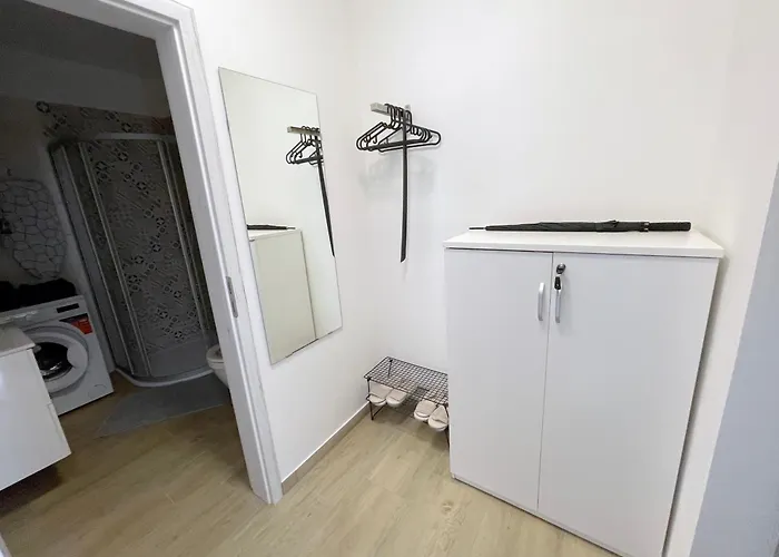 Comfortable Under The St. Barbara's Cathedral 库特纳霍拉