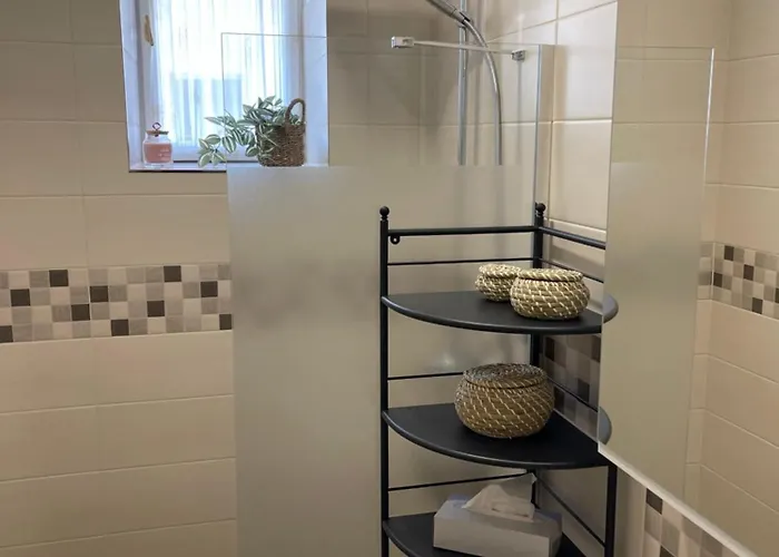 Апартаменты Comfortable Under The St. Barbara's Cathedral Кутна-Гора