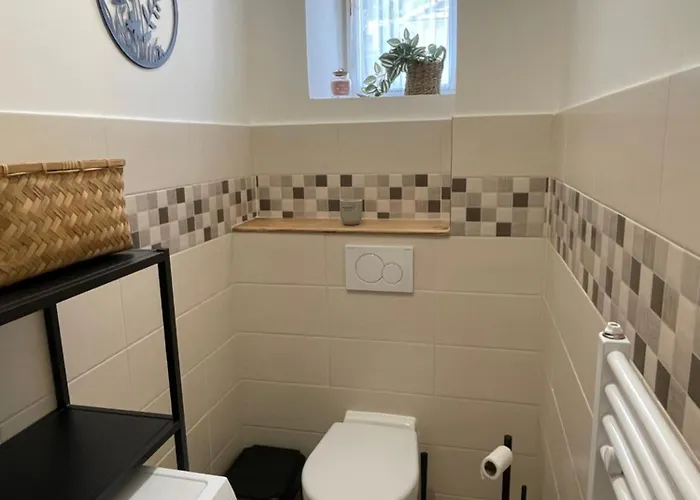 Апартаменты Comfortable Under The St. Barbara's Cathedral