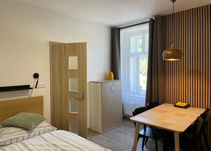 Comfortable Under The St. Barbara's Cathedral * 库特纳霍拉