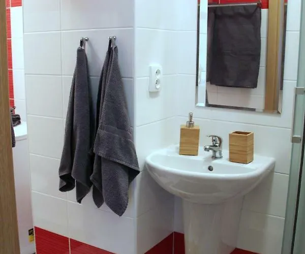 Comfortable Under The St. Barbara's Cathedral 公寓 *