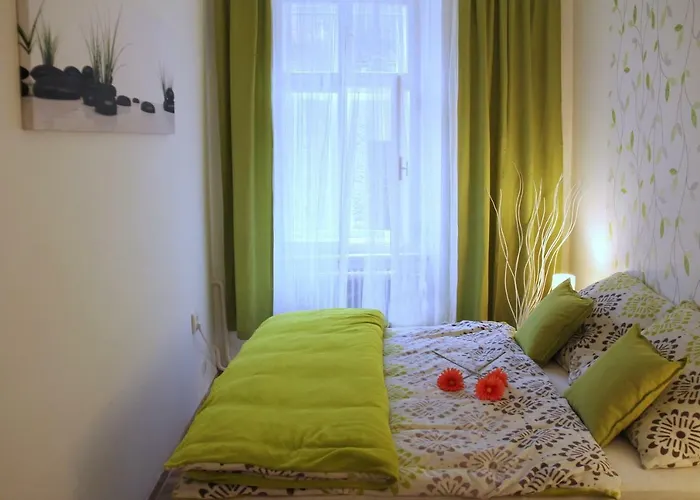 Comfortable Under The St. Barbara's Cathedral Апартаменты Кутна-Гора