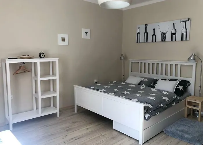 Comfortable Under The St. Barbara's Cathedral 公寓 *