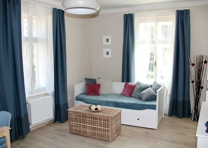 Comfortable Under The St. Barbara's Cathedral Кутна-Гора